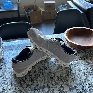 Cloud 5 men’s running shoes size 10.5. still in good condition slightly dirty